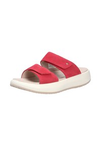 Infradito in suede rosso con due cinturini regolabili, soletta imbottita beige chiaro e suola platform bianca spessa.