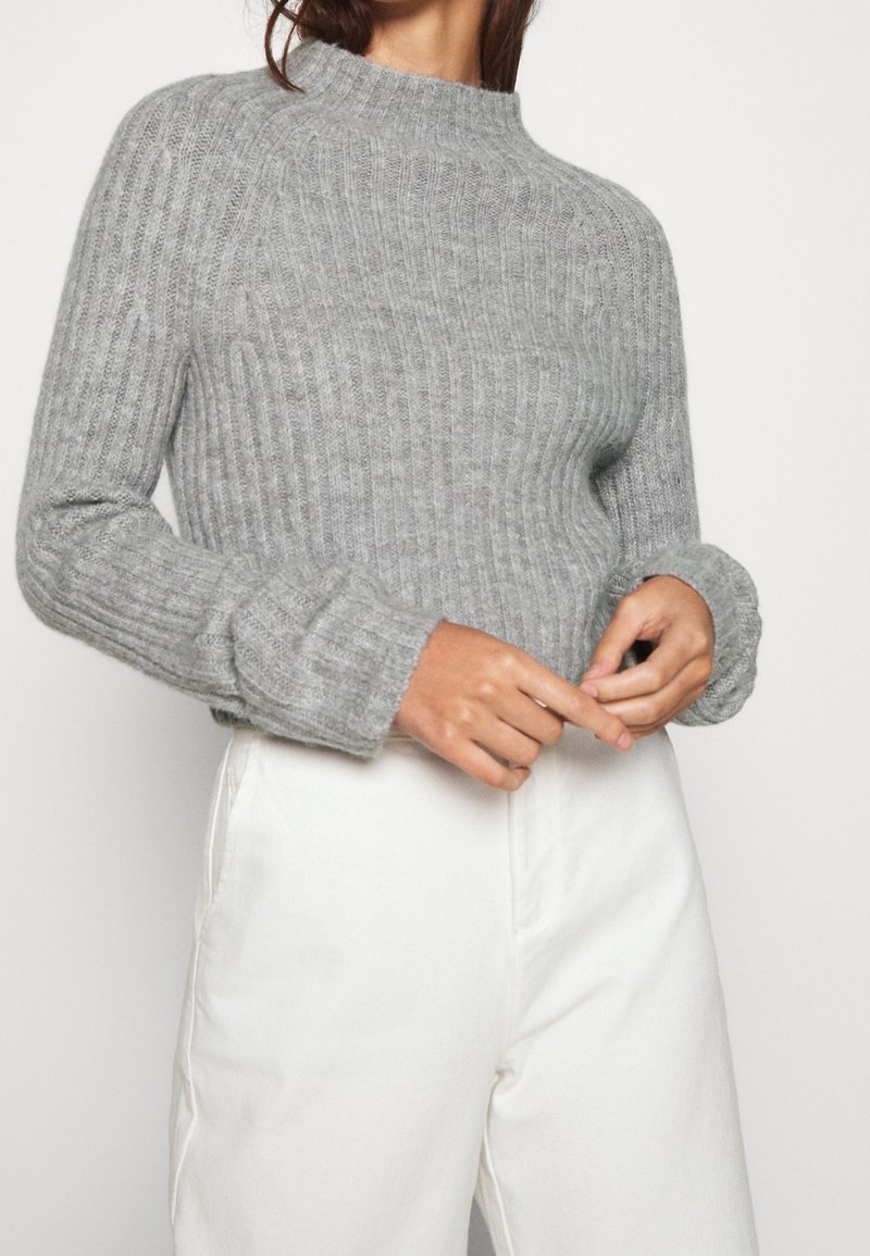 Monki Sweter
