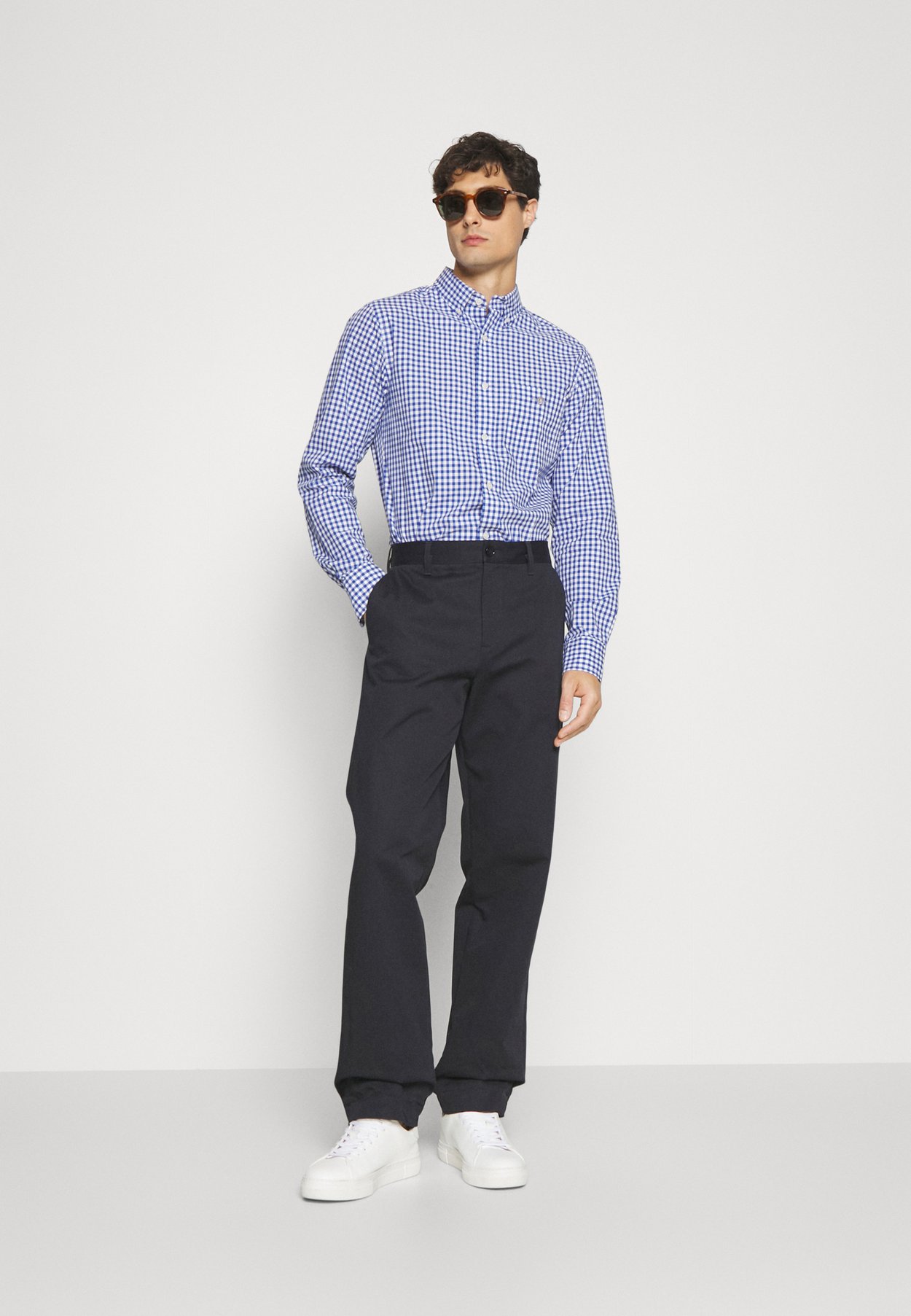 REG CLASSIC GINGHAM
