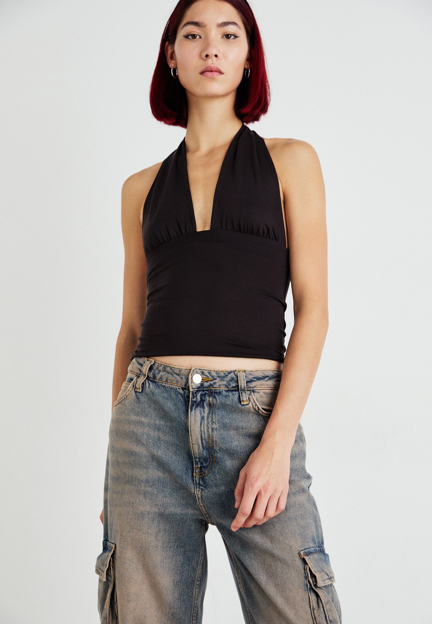 deep halter top