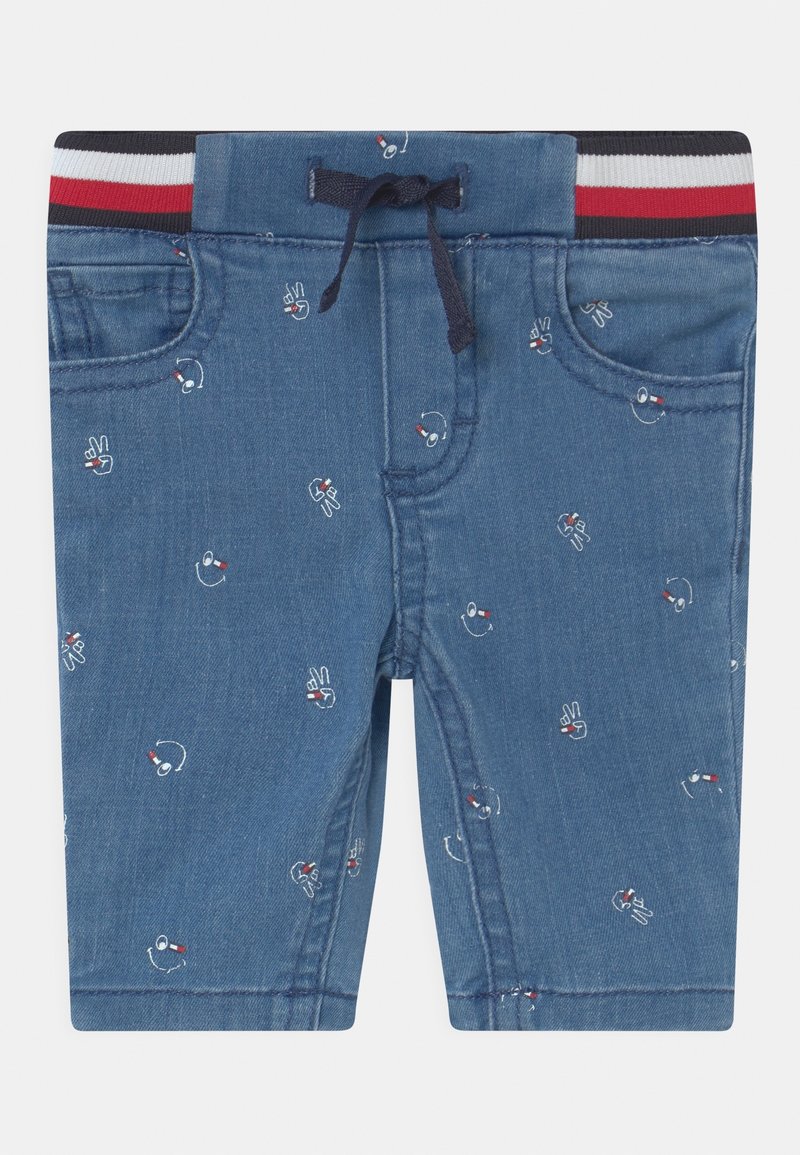 Dżinsowe szorty z elastycznym paskiem, w kolorze niebieskim, z małymi haftowanymi wzorami rąk i uśmiechów. Ściągacz w pasie z czerwonymi, białymi i niebieskimi akcentami.