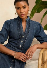 Love & Roses MIDI PETITE  - Farmerruha - dark wash blue