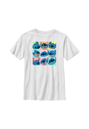 Hvid T-shirt med et farverigt gitter af ni tegneserieagtige blå alien ansigter, der udtrykker forskellige følelser på forsiden.