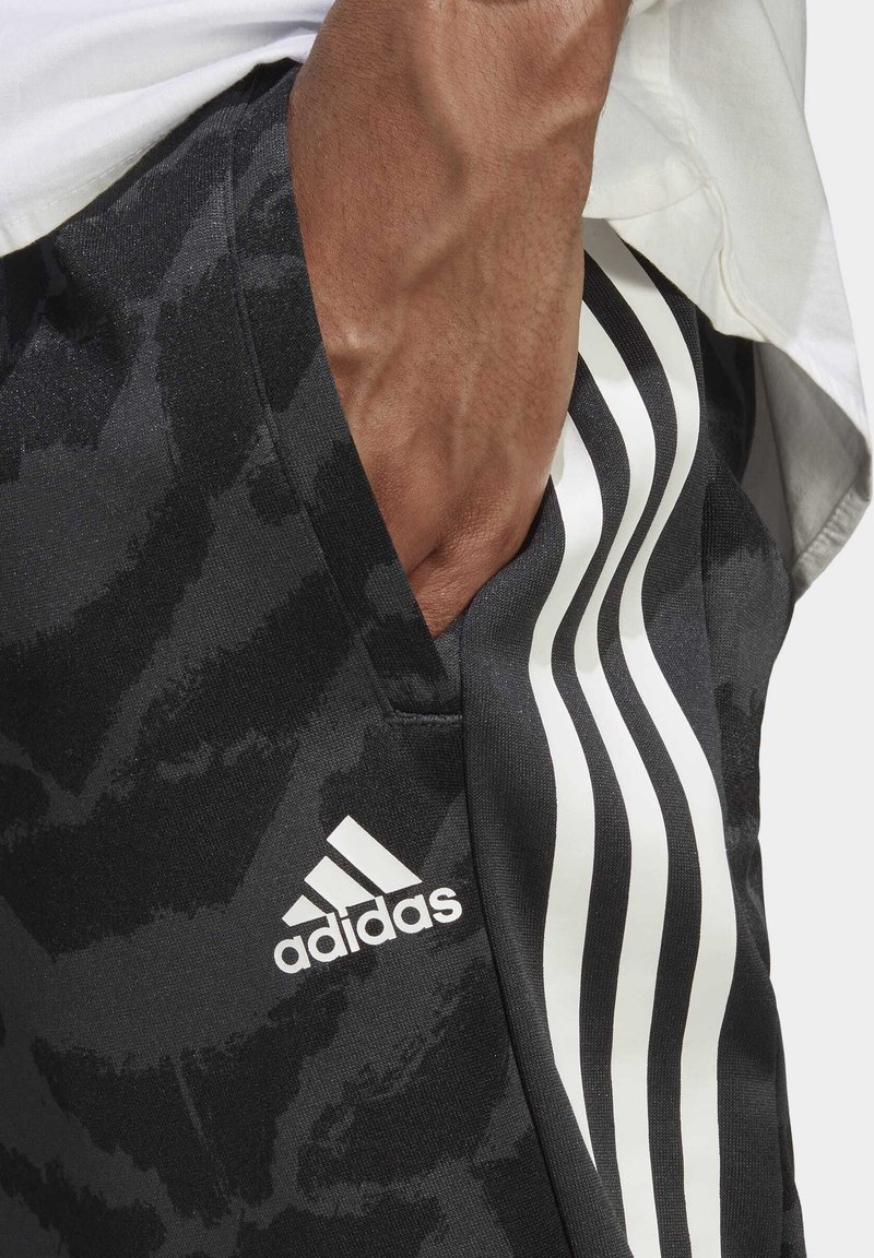 tiro 19 camo training tracksuit bottoms