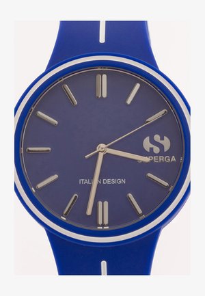 Blaues Silikonarmband mit rundem Ziffernblatt, silbernen Stundenmarkierungen und dem Text "ITALIAN DESIGN". Verfügt über einen silbernen Ring um das Ziffernblatt.