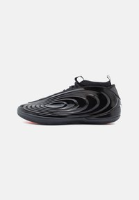 Valittu, core black/footwear white/lucid red