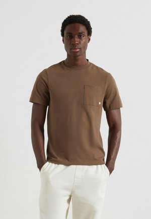 - T-shirt basic