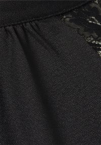 Vero Moda Curve VMMILLA TEE - Μπλούζα - black