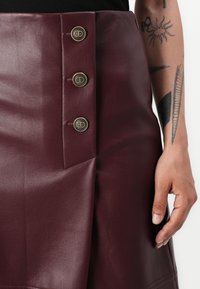 TWINSET COATED SKIRT - A-line skirt - wine tasting