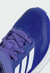 adidas Performance RUNFALCON 5 EL C - Løpesko for vei - lucid blue   cloud white    blue