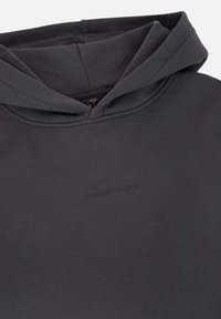 Grijze hoodie van zacht katoen met een voorzak. Kenmerkt zich door een ronde halslijn en een minimalistisch reliëflogo. Soepele textuur.