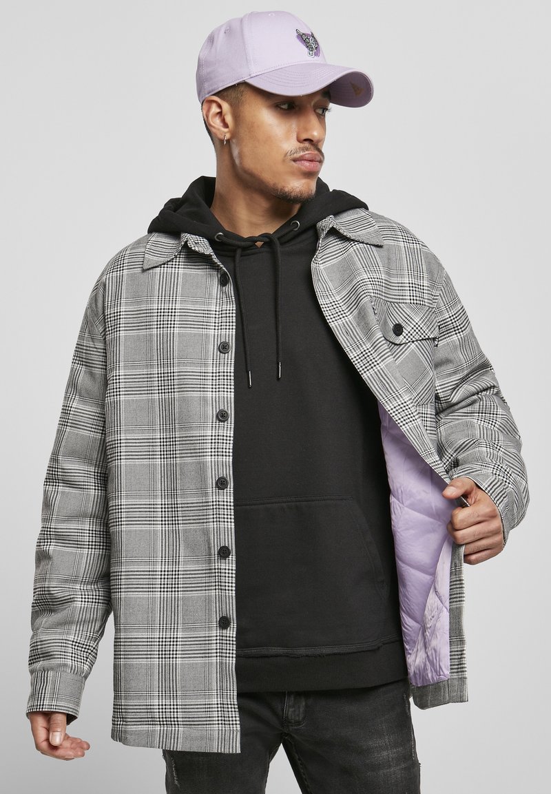 Cayler & Sons - HERREN PLAID OUT QUILTED  - Skraistė  - black/white, Padidinti