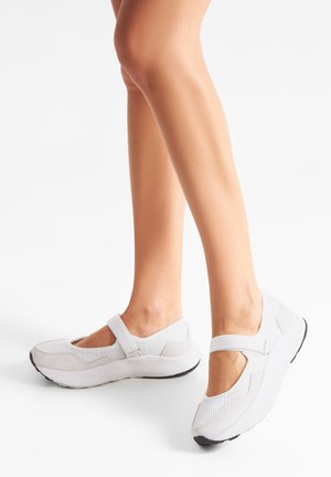 MARY - Ankle strap ballet pumps -  blanc de blanc