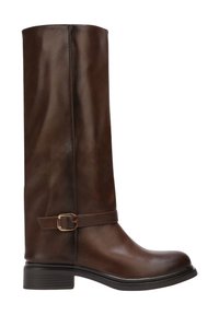 Bottes en cuir brun jusqu'au genou avec une finition lisse, bout carré, et une sangle décorative avec une boucle en ton doré. Talon bloc bas.