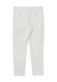 Weiße Cargo-Hosen aus Baumwolle mit zwei seitlichen Taschen, zwei Gesäßtaschen und subtilen Messingbeschlägen an der Taille. Gerades Bein-Design.