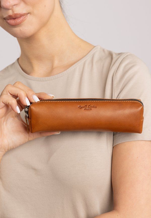 ADDISON - Federmäppchen - haselnuss