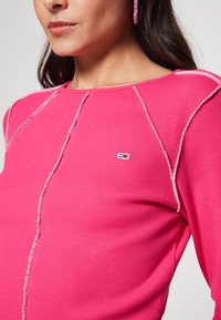 Tommy Jeans - Topper langermet - jewel pink - 5