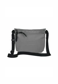 Borsa a tracolla grigia in nylon con zip superiore, tracolla nera regolabile e texture liscia. Presenta una piccola tasca esterna con zip.