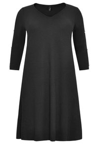 Robe noire avec un décolleté en V, des manches trois-quarts et un ourlet évasé. Présente des accents décoratifs aux ouvertures des manches. Tissu doux et texturé.