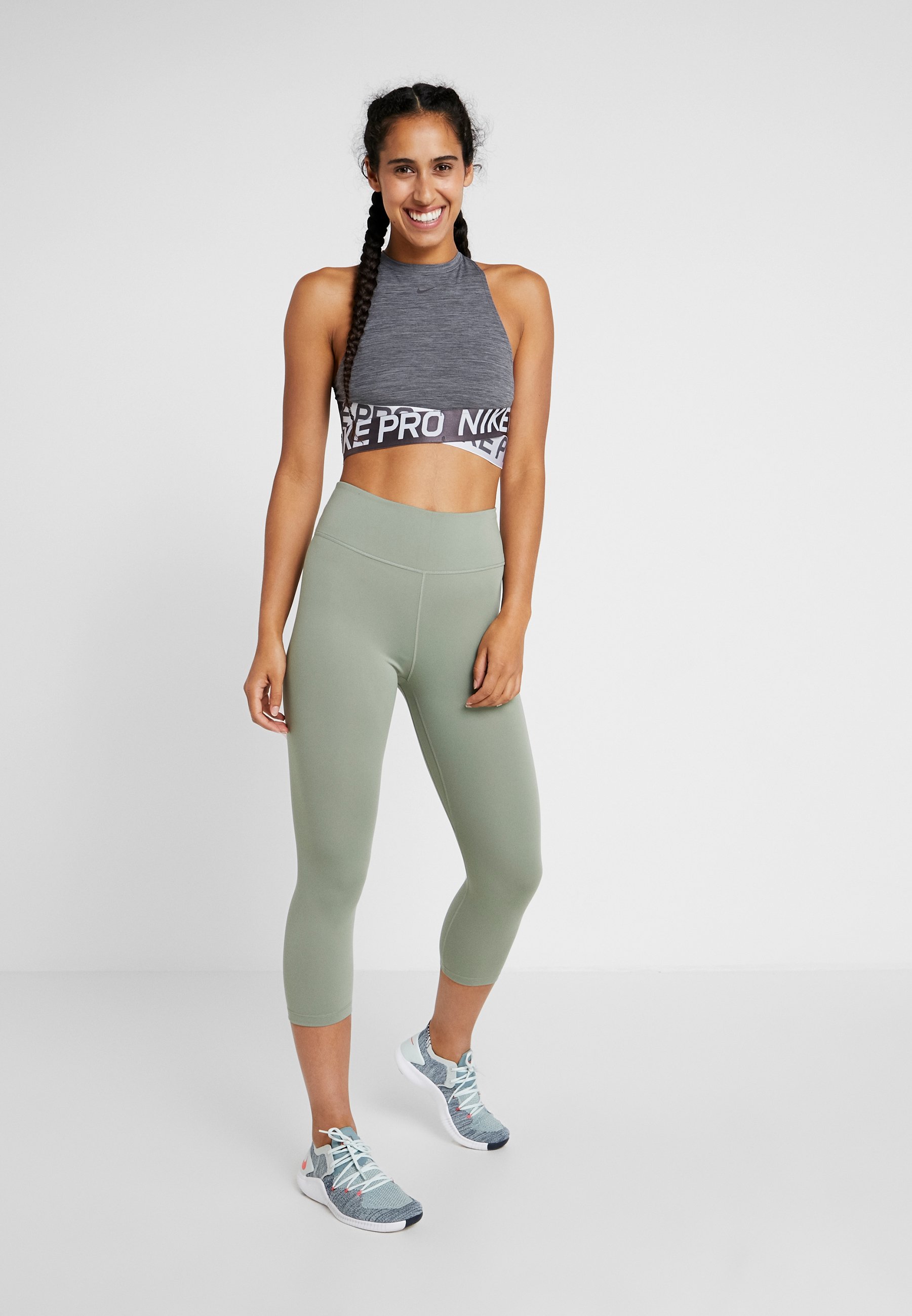 nike performance intertwist crop tank