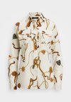 CLASSIC FIT PRINT COTTON VOILE SHIRT - Užsagstoma palaidinė - cream