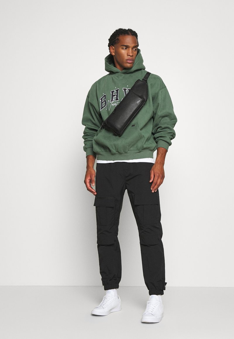 WRSTBHVR HOODIE CRUSH - Sweatshirt - green/khaki - Zalando.co.uk