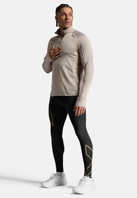 2XU IGNITION 1/4 - Stickad tröja - carbon black reflective