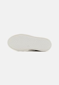 BOSS Kidswear TRAINERS UNISEX - Belebújós cipők - cookie