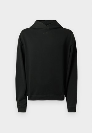 Sweatshirt preta feita de tecido macio com capuz, punhos e barra canelados, apresentando um logo discreto "BOSS" no peito.