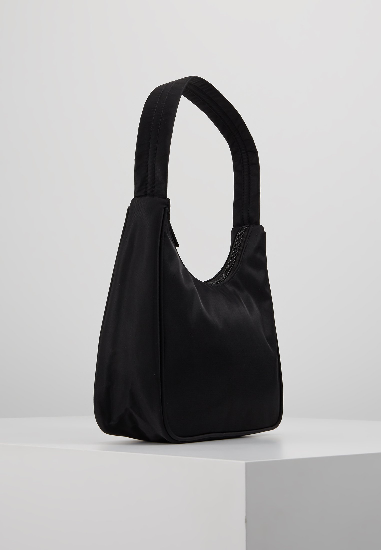 Monki HILMA BAG UNIQUE Håndveske black Zalando.no Monki HAYDEN BAG Håndveske black Zalando.no