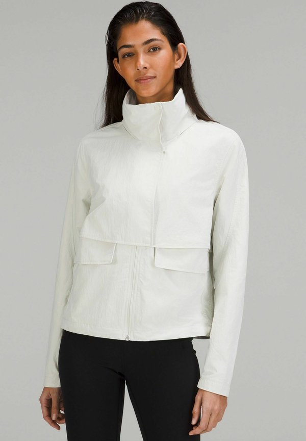 ALWAYS EFFORTLESS - Regenjacke / wasserabweisende Jacke - bone