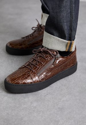 Giuseppe Zanotti MORPHEUS - Sneakers low - brown