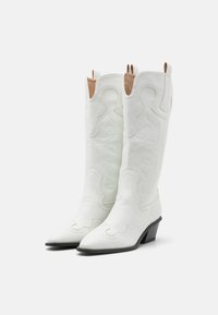 RAID NOUR - Kovbojské/motorkářské kozačky - off white