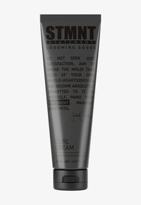 Tube en plastique noir pour crème coiffante, avec un texte blanc en gras. Bouchon à la base, capacité de 150 ml, design minimaliste avec une finition mate.