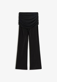 Svarta vida byxor med en samlad, draperad midja. Tillverkade av ett slätt tyg, med en flytande design och en helängds passform.