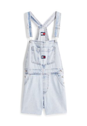 Φωτεινό γαλάζιο ντένιμ σορτς με ρυθμιζόμενες τιράντες, εμπρόσθια τσέπη με πατς, πλαϊνά κουμπιά και λογότυπα Tommy Jeans στην τσέπη του στήθους και το πάνω μέρος.