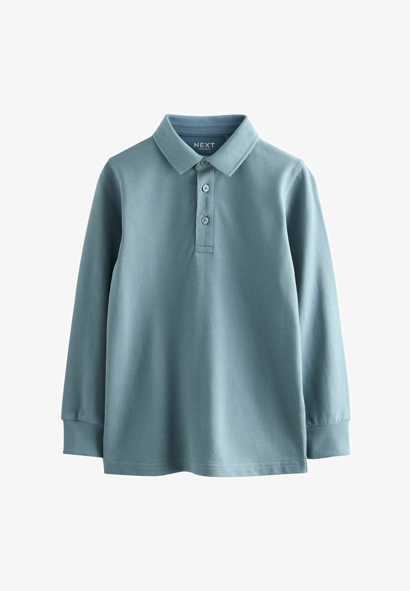 Polo azul verdoso de manga larga con puños acanalados y cuello con tapeta de tres botones, mostrado sobre un fondo blanco.