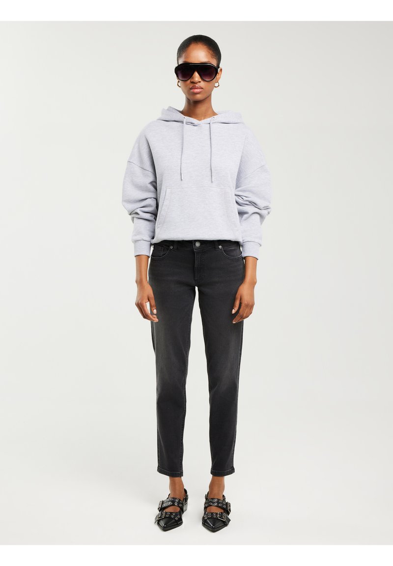 Big Star MAGGIE - Mamos stiliaus džinsai - grau