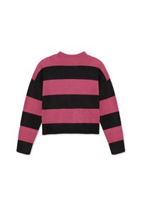 Suéter recortado con cuello redondo, con franjas alternas de negro y rosa intenso. Textura de punto con puños y dobladillo acanalados.
