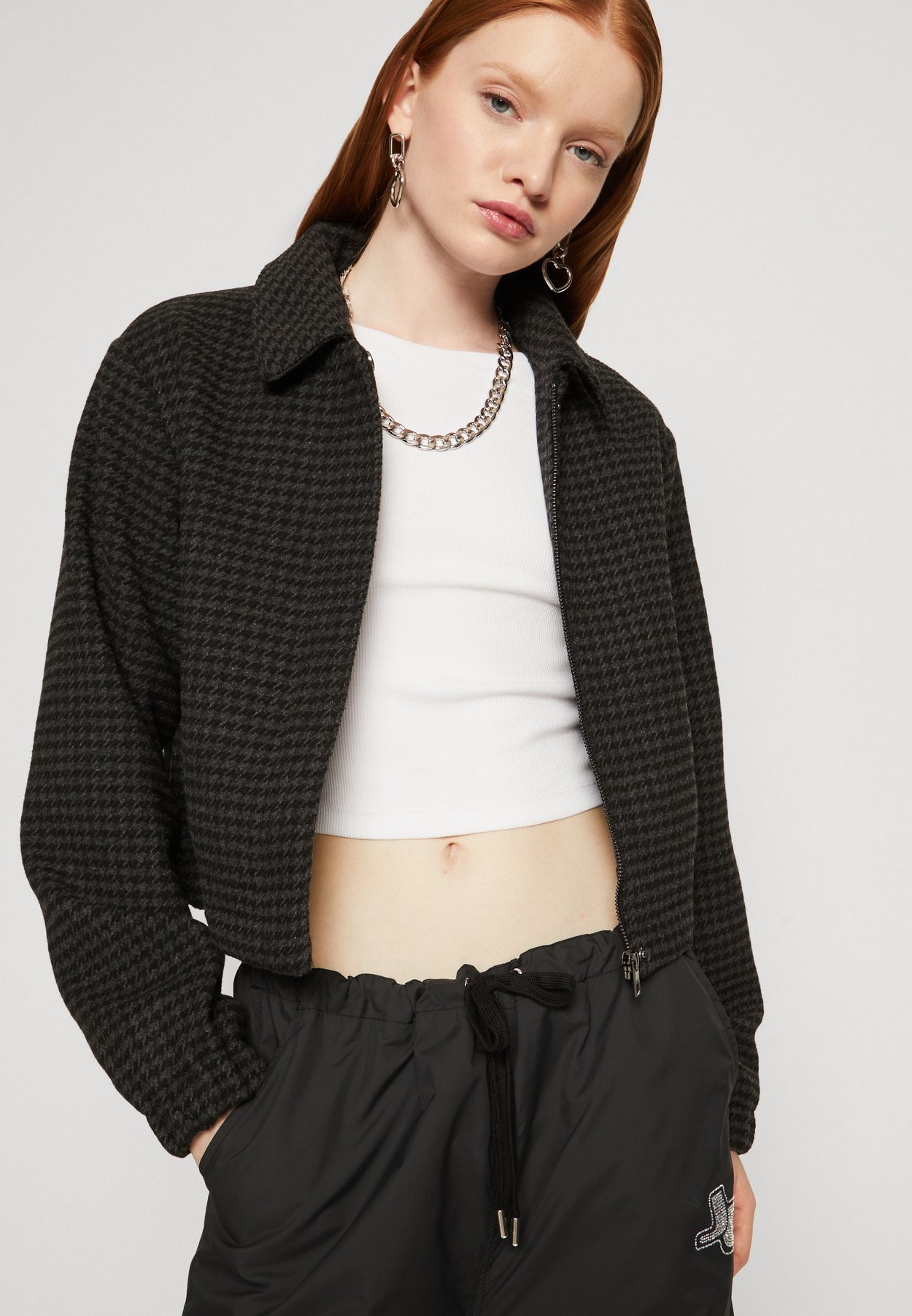 ONLELLA SHORT CHECK JACKET