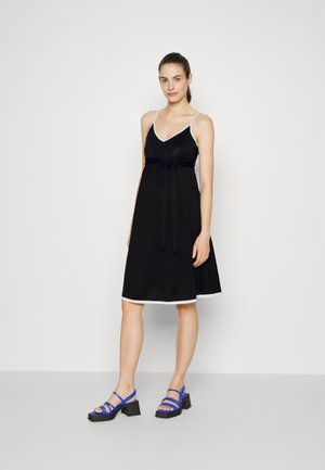 Anna Field MAMA Φόρεμα από ζέρσεϊ - black/white