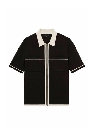 Short-sleeve shirt in black fabric with a contrasting white collar and zipper, featuring two chest pockets and horizontal stitching details.