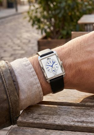 Lotus, SQUARE SERIES - Horloge - silver-coloured