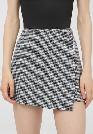 Terranova PIED DE POULE - Shorts - nero