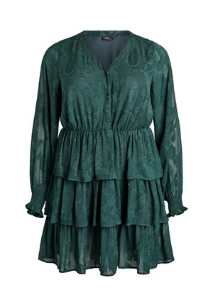 Zelena slojevita haljina od laganog materijala, s dugim rukavima, v-izrezom i cvjetnim teksturaškim uzorcima širom haljine.