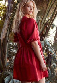 Next PUFF SLEEVE MINI - REGULAR FIT - Trikoomekko - red