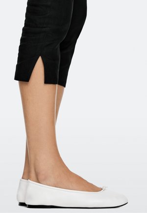 Massimo Dutti, LEATHER KNOT BALLERINA FLATS - Ballerina shoes - white