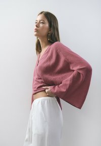 Brownie RÚSTICA MULTIPOSICIÓN - Blusa - rosado