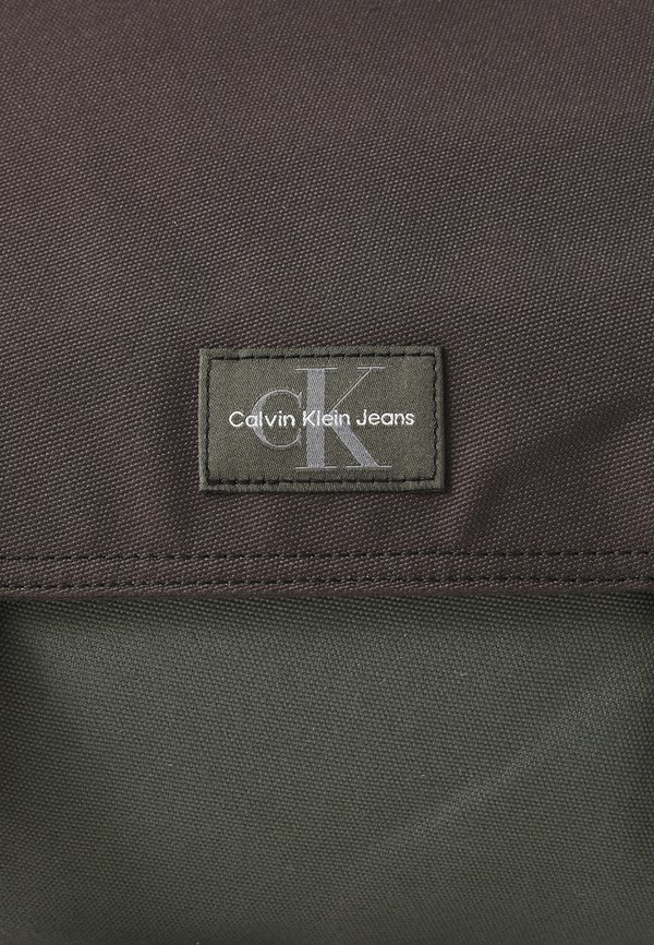 WORKWEAR FLAP MESSENGER - Cross body bag - beluga4