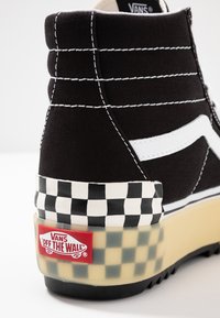 Vans SK8 STACKED czarny
